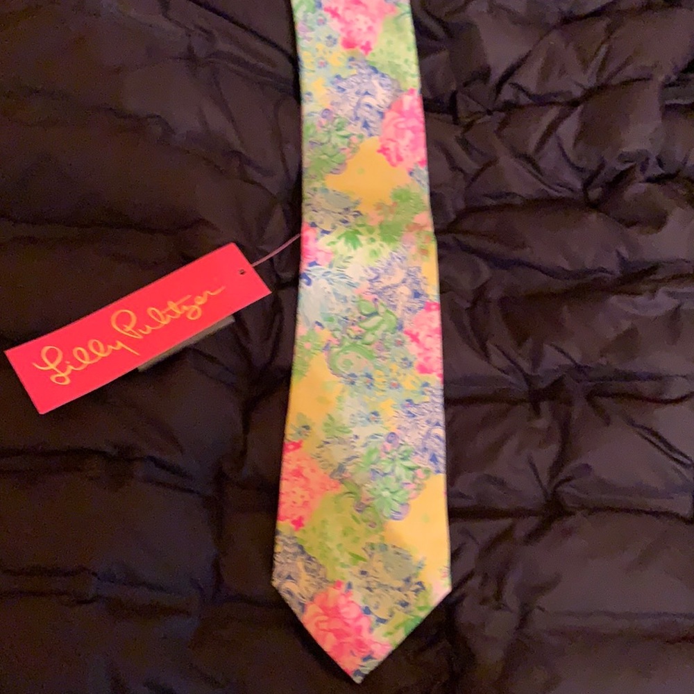 Men’s Lily Pulitzer tie NWT